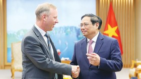 PM receives outgoing British ambassador