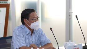 Phó Bí thư Thường trực Thành ủy Phan Văn Mãi phát biểu tại buổi họp báo