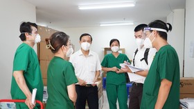 Đoàn công tác Bộ Y tế kiểm tra tại Bệnh viện Dã chiến thu dung và điều trị Covid-19 số 6