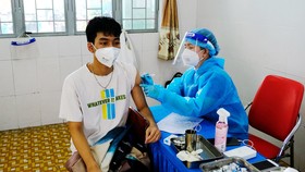Người dân tiêm vaccine Vero Cell tại điểm tiêm quận Gò Vấp Ảnh: TTYT Quận Gò Vấp