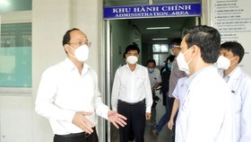 Phó Bí thư Thành ủy TPHCM Nguyễn Hồ Hải thăm, động viên y bác sĩ Bệnh viện Chợ Rẫy
