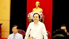 Bộ trưởng Phùng Xuân Nhạ phát biểu tại làm việc 