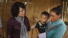 Ủy ban MTTQ Việt Nam TPHCM hỗ trợ cho người dân Quảng Ngãi bị thiệt hại sau bão số 9