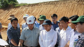 Chủ tịch UBND tỉnh Quảng Ngãi kiểm tra thực tế các dự án lĩnh vực du lịch phía Nam thị xã Đức Phổ