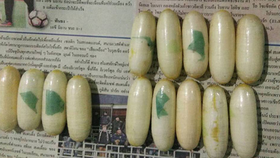 Bắt người nuốt 1,3 kg cocaine đi từ Brazil đến Thái Lan