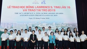 Công ty TNHH Phát triển Phú Mỹ Hưng trao học bổng Lawrence S. Ting và trao tài trợ năm 2019  