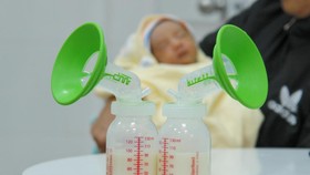 Sữa mẹ hiến tặng được sàng lọc nghiêm ngặt  nhằm đảm bảo nguồn sữa mẹ an toàn tuyệt đối
