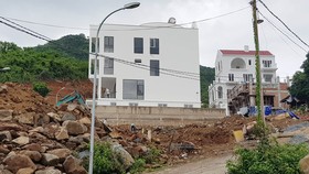 Dự án của Công ty TNHH Tâm Hương đang xây dựng dù đã có lệnh cấm