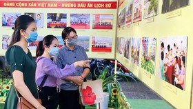 Triển lãm ảnh “Đảng Cộng sản Việt Nam – Những dấu ấn lịch sử”