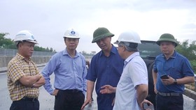 Thứ trưởng Bộ GTVT Lê Đình Thọ kiểm tra đột xuất đường cao tốc Đà Nẵng - Quảng Ngãi