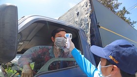 Lâm Đồng: Tài xế, phụ xe chưa tiêm vaccine không được vận chuyển hàng hoá liên tỉnh