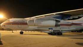 Máy bay Nga chở hàng cứu trợ đã đến Cam Ranh