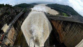 5 thủy điện trên sông Đà đủ sức chống lũ năm 2018?  