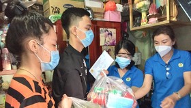Công đoàn Việt Nam lập sổ tiết kiệm cho trẻ em mồ côi