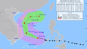Bão RAI (bão số 9) bất thường, còn 60 tàu trong vùng nguy hiểm