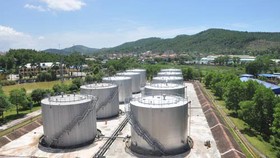 Từ 10-8, dừng làm thủ tục hải quan nếu kho xăng dầu không có thiết bị đo tự động