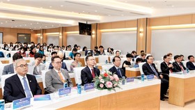 Giải pháp phát triển "Mô hình đại học bền vững"