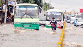 HCMC strives to terminate street flooding by 2020 (Photo: SGGP)