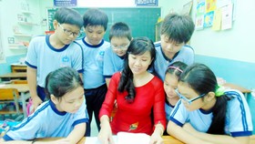 Cô và trò Trường tiểu học Vạn Tường (Phú Nhuận)