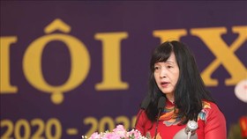 Đại hội đã bầu NSNA Trần Thị Thu Đông làm Chủ tịch Hội Nghệ sĩ Nhiếp ảnh Việt Nam nhiệm kỳ 2020 - 2025. Ảnh: TTXVN