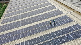 TH tạo nguồn năng lượng xanh từ mái nhà trang trại công nghệ cao đạt kỷ lục thế giới