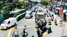 Cấp thiết mở rộng đường Nguyễn Tất Thành
