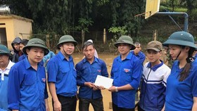 Động viên lực lượng Đoàn viên thanh niên huyện Mù Căng Chải khắc phục hậu quả mưa lũ ở địa phương