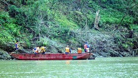Kinh hoàng 9 công nhân thiệt mạng và mất tích trên sông Hồng