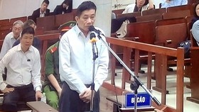 Nguyên kế toán trưởng PVN Ninh Văn Quỳnh khai chỉ nhận 20 tỷ đồng