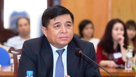 Bộ Y tế bác tin đồn về Bộ trưởng Nguyễn Chí Dũng mắc Covid-19