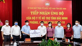 Bộ trưởng Bộ Y tế kêu gọi cả nước chung tay hỗ trợ Bắc Giang và Bắc Ninh chống dịch 