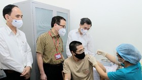 Sáng nay 15-8, tiêm thử nghiệm vaccine ARCT-154 công nghệ Mỹ sản xuất ở Việt Nam