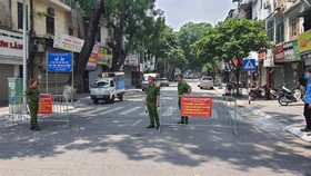 10 quận, huyện nội đô của Hà Nội tiếp tục giãn cách theo Chỉ thị 16 từ ngày 6-9