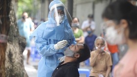 Người đã tiêm đủ vaccine ở "vùng xanh" và "vùng vàng" tới Hà Nội không phải xét nghiệm, cách ly 