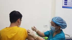 Người Việt Nam ở nước ngoài nhập cảnh về nước được tiêm vaccine Covid-19 miễn phí