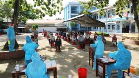 Ngày 20-1, thêm 11.796 ca mắc Covid-19 trong cộng đồng và 152 ca tử vong