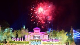 Lộng lẫy đêm khai mạc Festival nghề truyền thống Huế 2019.