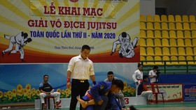 Các VĐV tranh tài sau lễ khai mạc Giải Vô địch Jujitsu toàn quốc lần thứ II năm 2020