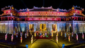 Tái hiện lễ Đổi gác và múa Ngũ hổ chúc Xuân Nhâm Dần tại Ngọ Môn- Đại nội Huế.