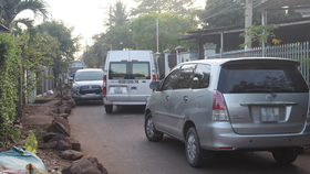 Né trạm thu phí BOT Trảng Bom, xe cộ gây xáo trộn đời sống khu dân cư