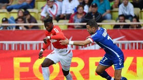 Dù có đá bại Lille, AS Monaco (trái) cũng khó có thể gây sức ép cho Paris SG. Ảnh: Getty Images