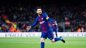 Messi cân bằng kỷ lục Ronaldinho và “hâm nóng” cuộc đua Chiếc giày vàng châu Âu. Ảnh: Getty Images