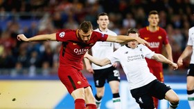 Roma (đỏ đen) thất bại, nhưng cũng khiến Liverpool phải sợ hãi. Ảnh: Getty Images