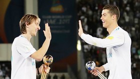 Modric muốn theo chân Ronaldo là chuyện không có gì khó hiểu. Ảnh: Getty Images