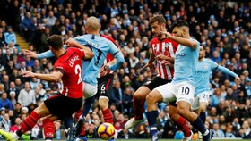 Man.City trình diễn thứ năng lực tấn công mà Southampton không thể chống đỡ. Ảnh: Getty Images  