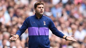 Mauricio Pochettino thất vọng khi chứng kiến Tottenham thua Newcastle trên sân nhà ở vòng đấu gần nhất. Ảnh: Getty Images  