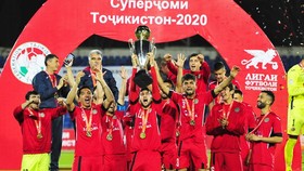 Istiklol nâng Siêu cúp Tajikistan. Ảnh: AFC.com    