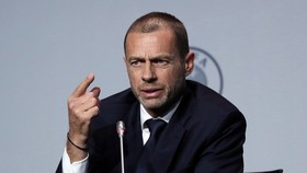 UEFA hay Chủ tịch Aleksander Ceferin đều thừa nhận bóng đá có trở lại hay không phụ thuộc vào tình hình dịch bệnh. Ảnh: Getty Images   