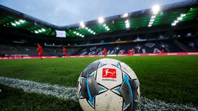 UEFA chúc mừng khi quả bóng Bundesliga sẽ lăn trở lại vào ngày 16-5. Ảnh: Getty Images