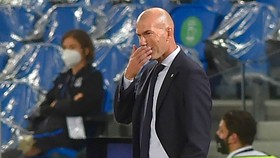 HLV Zinedine Zidane bất ngờ tuyên bố không muốn ký với bất kỳ ai. Ảnh: Getty Images